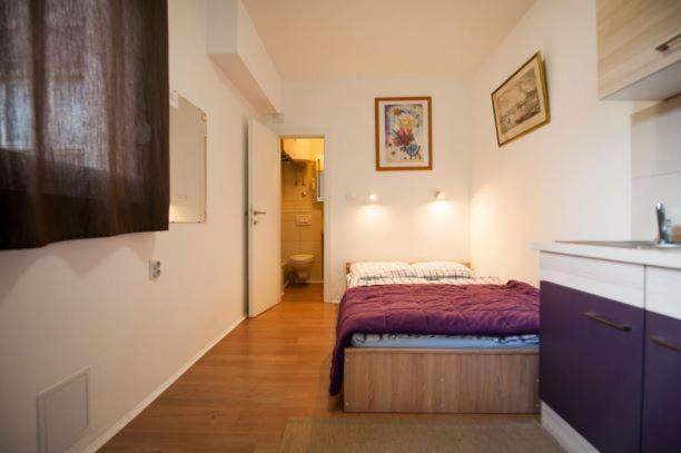 Centar 2 Private Room With Ensuite And Kitchenette Split Exteriör bild