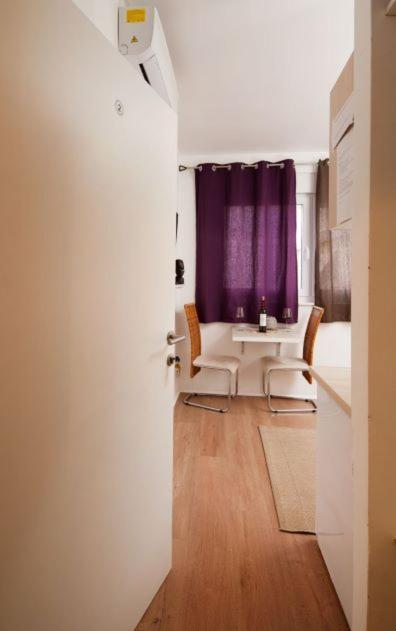 Centar 2 Private Room With Ensuite And Kitchenette Split Exteriör bild